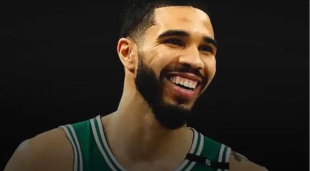 开云官网-场均助攻次数生涯新高 塔图姆：我想追赶拉里·伯德