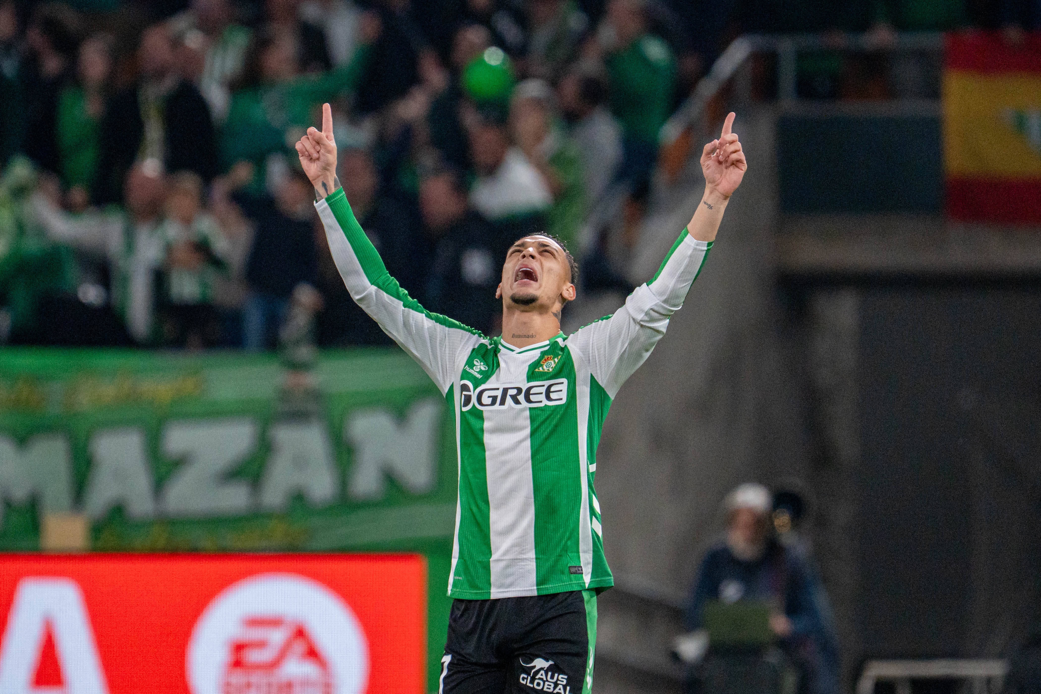 kaiyun-马卡：安东尼此前发烧出战德比并进球，现在已康复并恢复团队合练