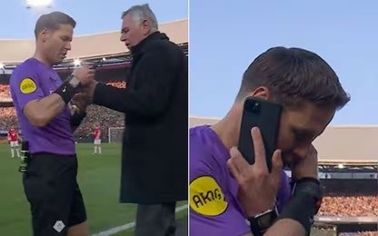 开云官网-荷兰杯决赛主裁判暂停比赛到场边接电话，因球场可能出现安全风险